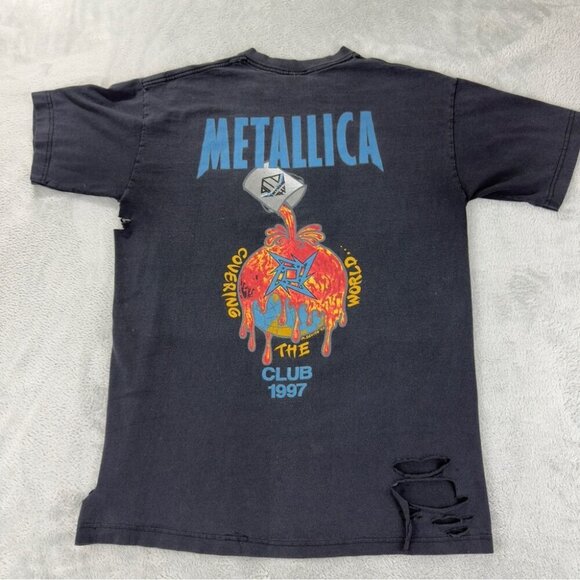 VTG Metallica Covering the World Club 1997 Giant Tag Men's Sz Large Distressed - Picture 1 of 16